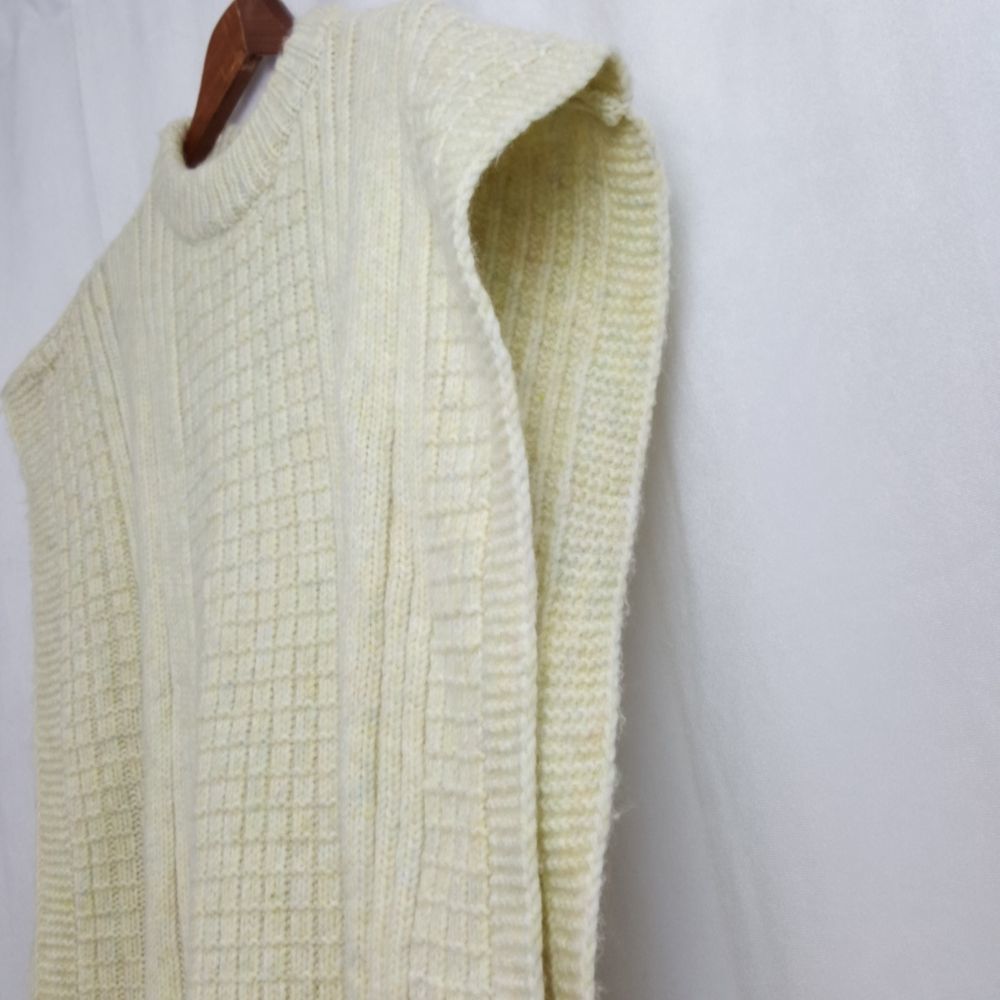Universal Thread OSFM Sweater Tank - Picture 4 of 8